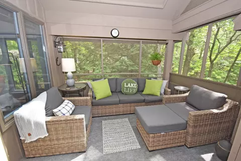 41 Hawks Nest, Glen Arbor, MI 49636