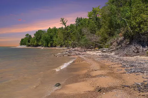 11167 Lakeshore, Charlevoix, MI 49720