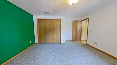 Bedroom - 262 E Wing, Mount Pleasant, MI 48858 photo 4 of 6