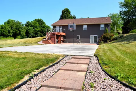 Exterior - 262 E Wing, Mount Pleasant, MI 48858 photo 6 of 22