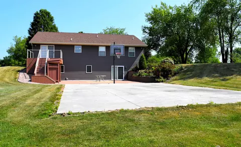 Exterior - 262 E Wing, Mount Pleasant, MI 48858 photo 7 of 22