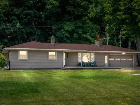 7344 S West Bayshore, Traverse City, MI 49684