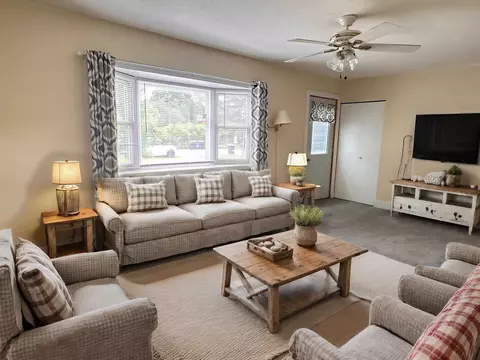 4500 N Manor Wood, Traverse City, MI 49685