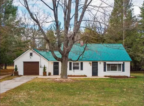 5096 W 16, Mesick, MI 49668