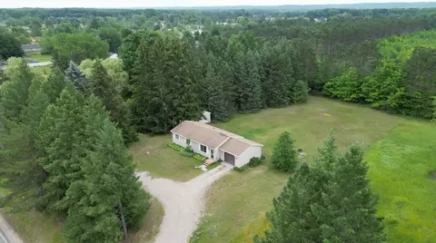 5375 Vance, Grawn, MI 49637