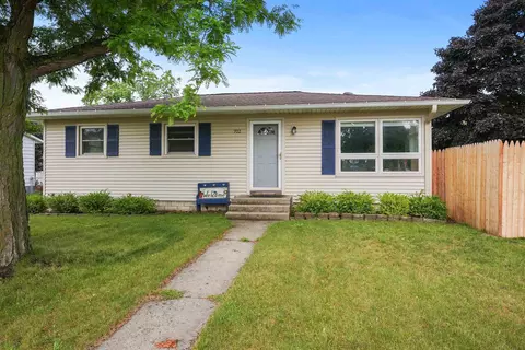 702 Rose, Traverse City, MI 49686