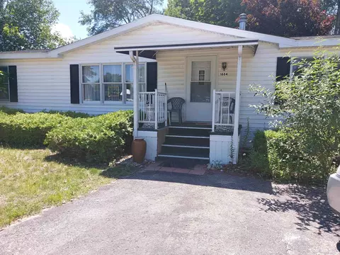 1884 Andrew, Traverse City, MI 49686