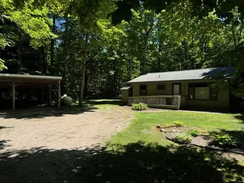 3025 W Burdickville #LOT : M&B, Maple City, MI 49664