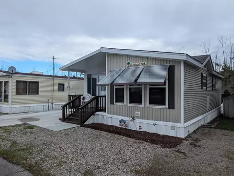 831 Main UNIT 93, Au Gres, MI 48703 photo 3