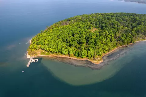 0 S Peck, Drummond Island, MI 49726