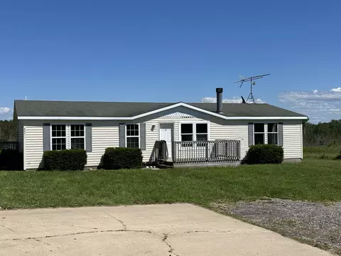 11130 N Us31, Charlevoix, MI 49720