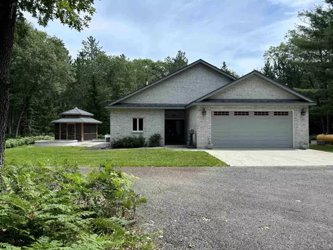 1573 Nash, East Tawas, MI 48730