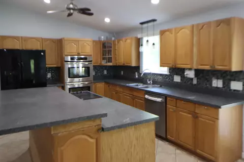Kitchen - 3911 Twining, Turner, MI 48765 photo 1 of 4
