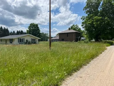 Exterior - 226 E Pne, Mesick, MI 49668 photo 16 of 21