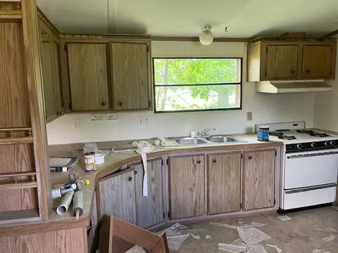 Kitchen - 226 E Pne, Mesick, MI 49668 photo 2 of 3