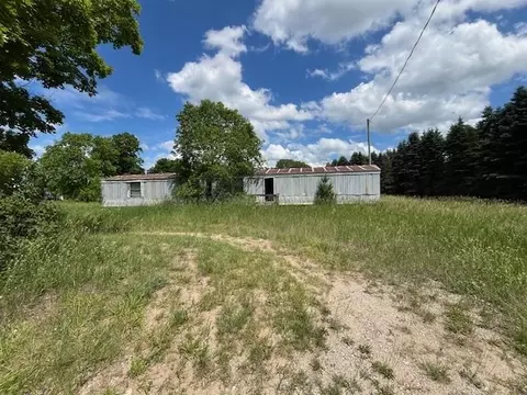 Exterior - 226 E Pne, Mesick, MI 49668 photo 19 of 21