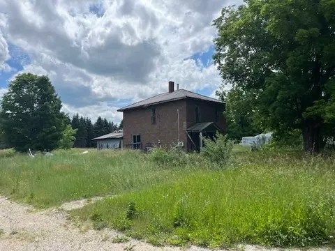 Exterior - 226 E Pne, Mesick, MI 49668 photo 11 of 21