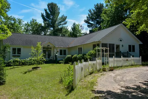 288 Ponderosa, Maple City, MI 49664