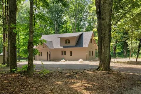 2301 Schuss Mtn, Bellaire, MI 49615