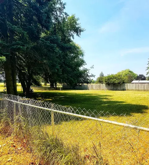 1954 E Riv, Mount Pleasant, MI 48858 photo 8