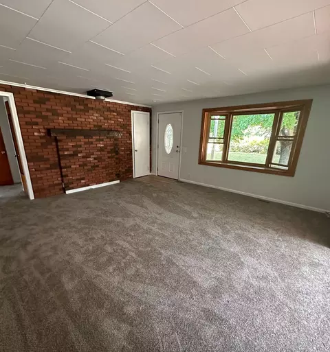 1954 E Riv, Mount Pleasant, MI 48858 photo 10