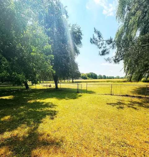 1954 E Riv, Mount Pleasant, MI 48858 photo 6