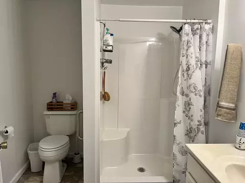 Bath - 126 E Michigan, Au Gres, MI 48703 photo 1 of 2
