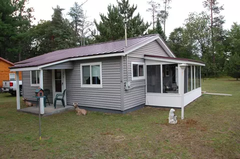 1690 Willett, Saint Helen, MI 48656