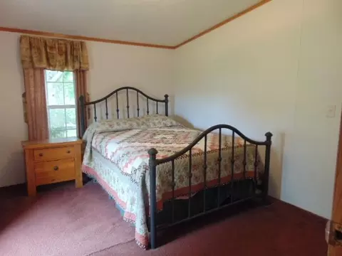 Bedroom - 7490 E Monroe, Breckenridge, MI 48615 photo 6 of 6