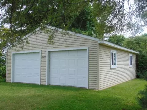 Other - 7490 E Monroe, Breckenridge, MI 48615 photo 2 of 10