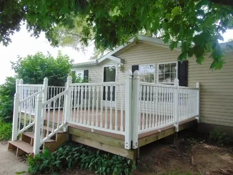 Exterior - 7490 E Monroe, Breckenridge, MI 48615 photo 2 of 9