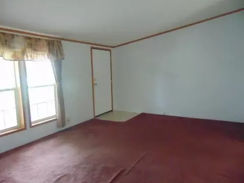 Living - 7490 E Monroe, Breckenridge, MI 48615 photo 3 of 4
