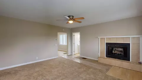 9364 W Buchanan, Sumner, MI 48889 photo 3