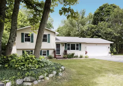 8834 Red Pne, Lake Ann, MI 49650
