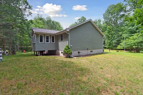Exterior - 4587 Pine Run, Farwell, MI 48622 photo 4 of 8