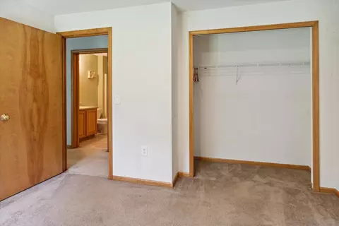 Bedroom - 4587 Pine Run, Farwell, MI 48622 photo 6 of 6