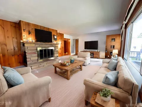 4275 W W Ml, Grawn, MI 49637