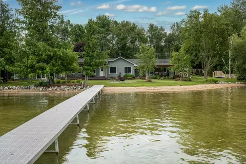 6854 Gorham Bch, Bellaire, MI 49615