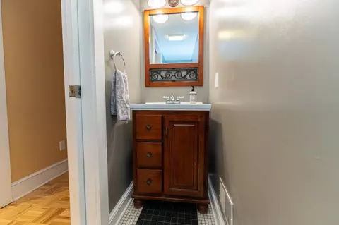 219 E Bennett, Mount Pleasant, MI 48858 photo 52