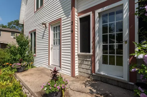 219 E Bennett, Mount Pleasant, MI 48858 photo 4