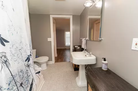 219 E Bennett, Mount Pleasant, MI 48858 photo 35