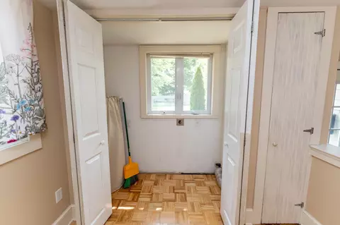 219 E Bennett, Mount Pleasant, MI 48858 photo 9