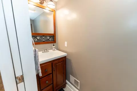219 E Bennett, Mount Pleasant, MI 48858 photo 49
