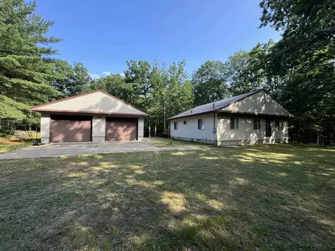 Exterior - 7580 N Harrison, Harrison, MI 48625 photo 4 of 4