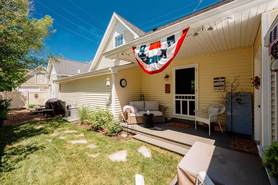 Exterior - 814 Locust, Traverse City, MI 49684 photo 4 of 19
