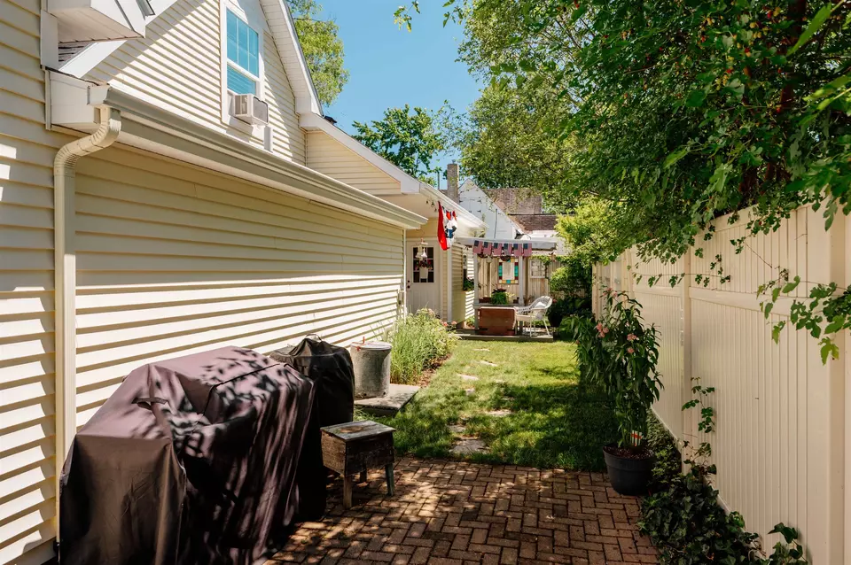 Exterior - 814 Locust, Traverse City, MI 49684 photo 15 of 19