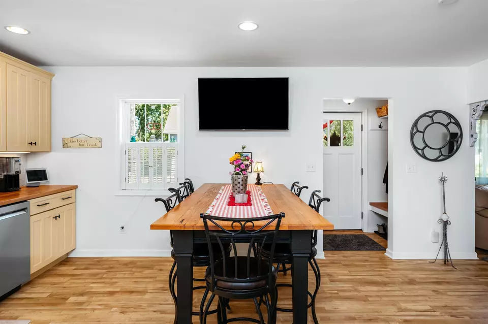 Dining - 814 Locust, Traverse City, MI 49684 photo 1 of 1