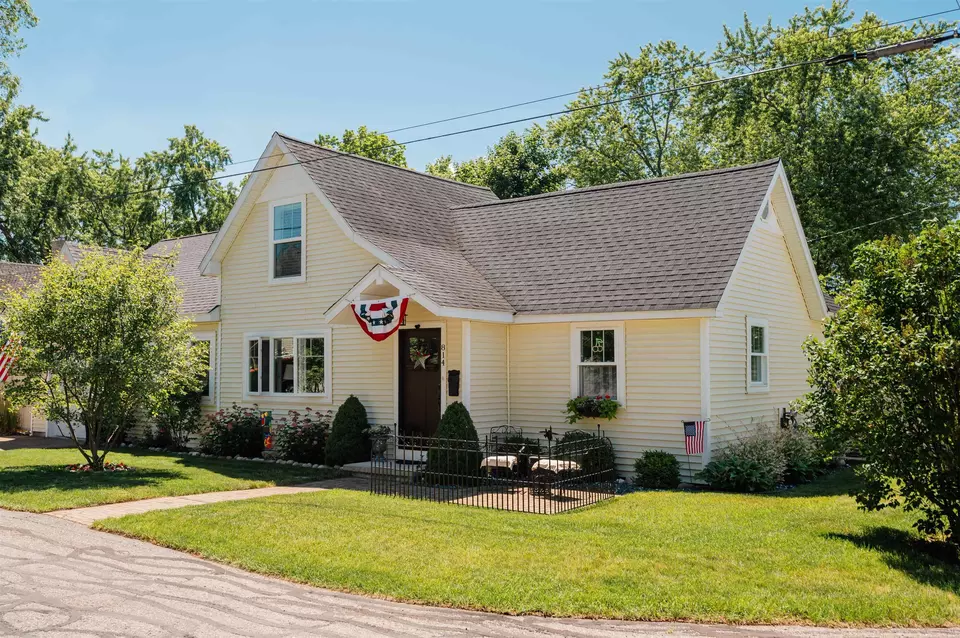 Exterior - 814 Locust, Traverse City, MI 49684 photo 17 of 19