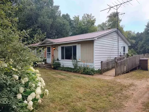 2044 S School, Sterling, MI 48659