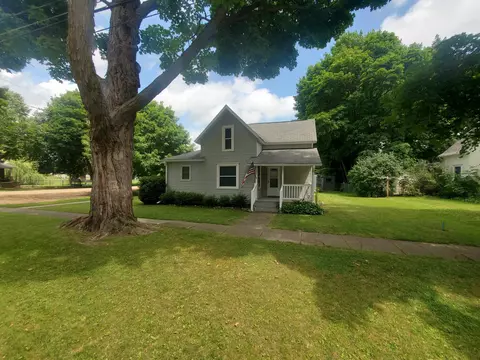 208 3rd, Shepherd, MI 48883 photo 3